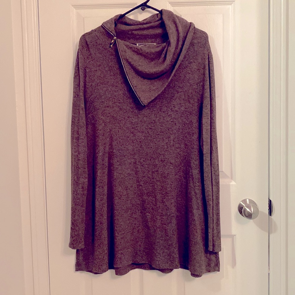 Long Sweater with Zipper Detail